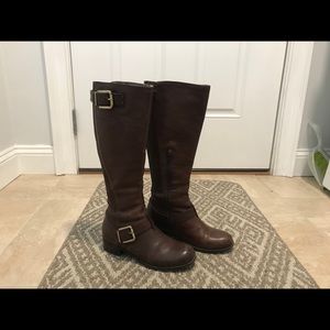Brown arturo chiang boots. Size 7.5